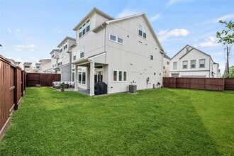 Building Photo - 3503 Kensington Gdns Ln