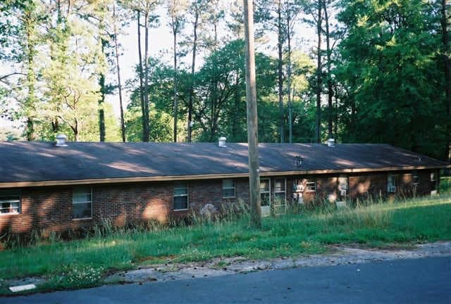 Building Photo - 226-227 Club Dr