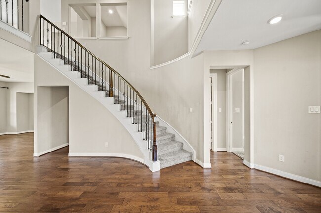 Building Photo - 10026 Tribeca Trl