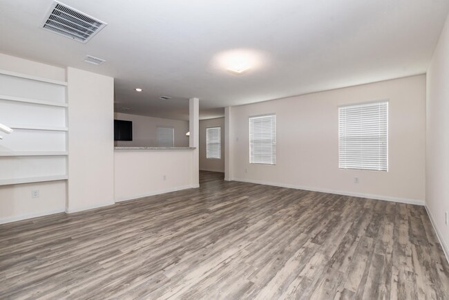 Building Photo - 24435 Dolce Marina Ct
