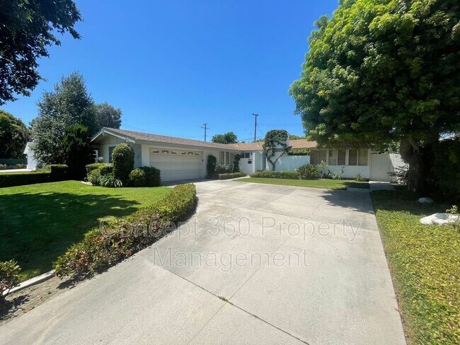 Building Photo - 2931 Salmon Dr