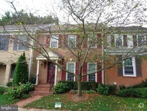 Building Photo - 9811 Burke Pond Ln