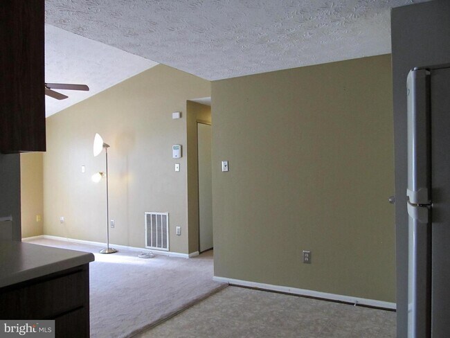 Building Photo - 3929 Greencastle Rd