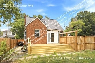 Building Photo - 121 E Raymond Ave