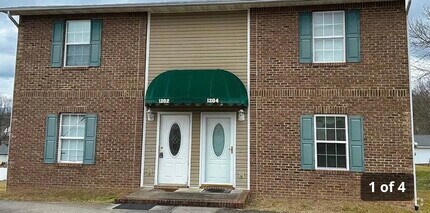 Building Photo - 1202 Deer Ln