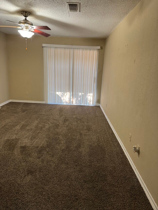 Photo - 3923 Tanglewilde St Townhome