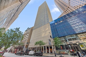 Building Photo - 100 E Walton St