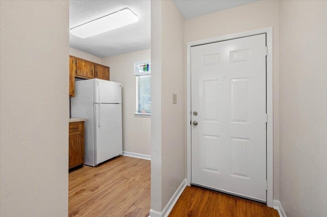 Building Photo - 3208 Ginger Dr