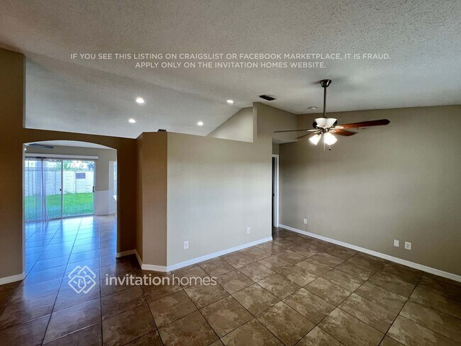 Foto del edificio - 255 NW North Macedo Blvd