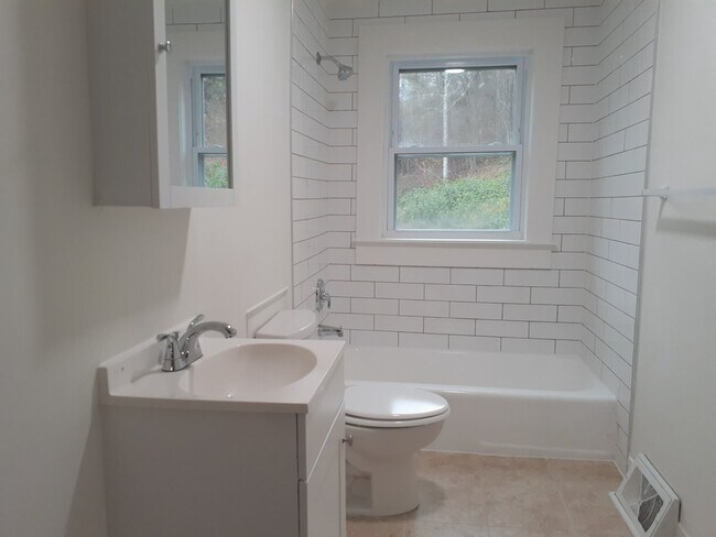 Foto del edificio - 48 Marcellas Ln