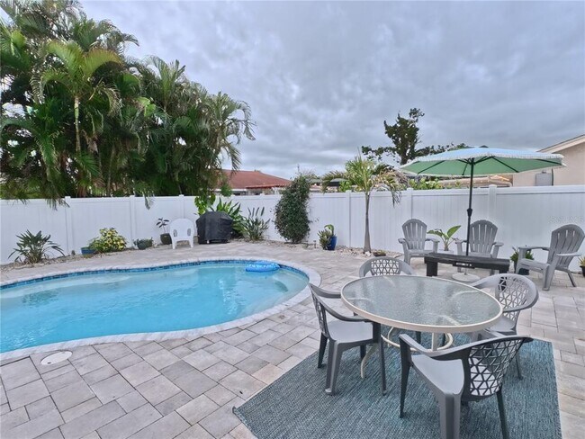 Foto del edificio - 6107 9th Ave W