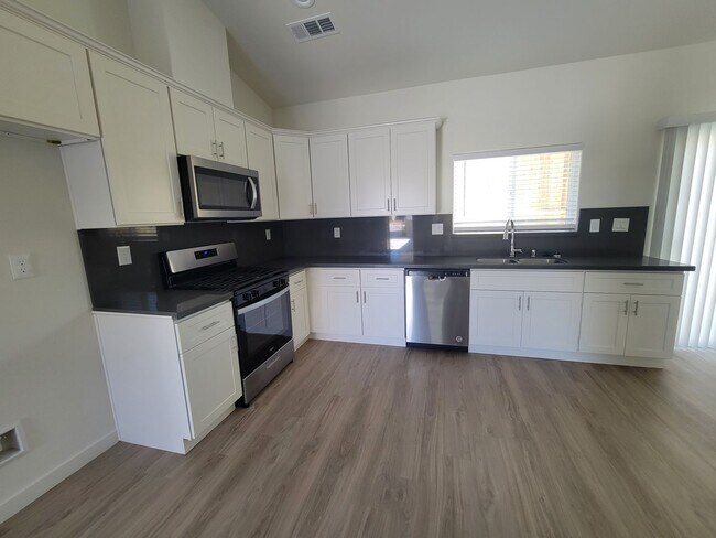 Foto del edificio - 8308 Grandy St