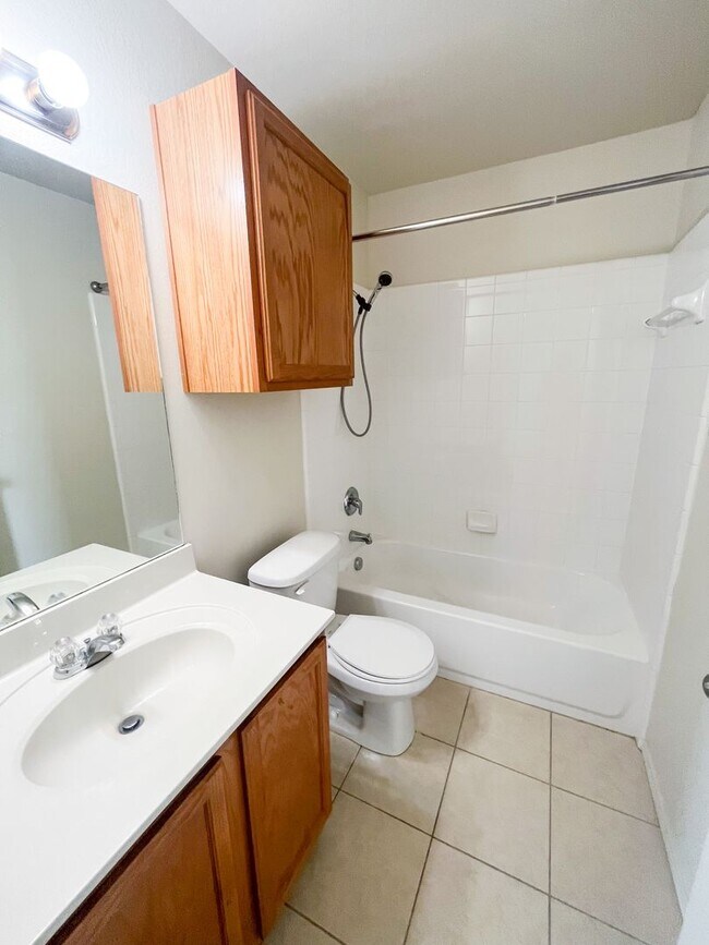 Building Photo - 6302 Temora Loop