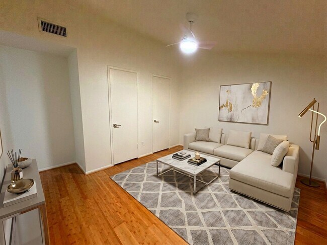 Foto del edificio - 17306 Bronte Pl