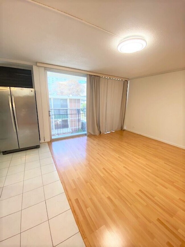 Building Photo - Recently Renovated 2 bed /1 bath Near Ala ...