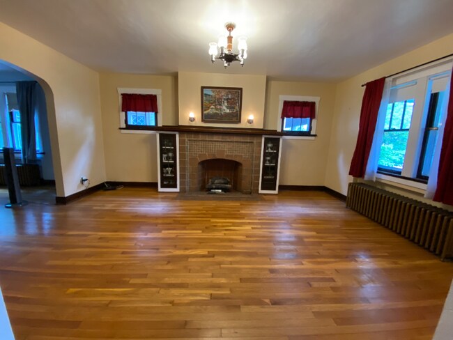 Foto del edificio - 6824 McPherson Blvd