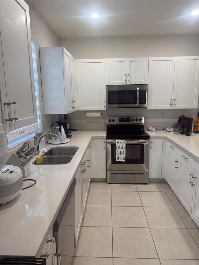 Foto del edificio - 522 SW 19th Wy