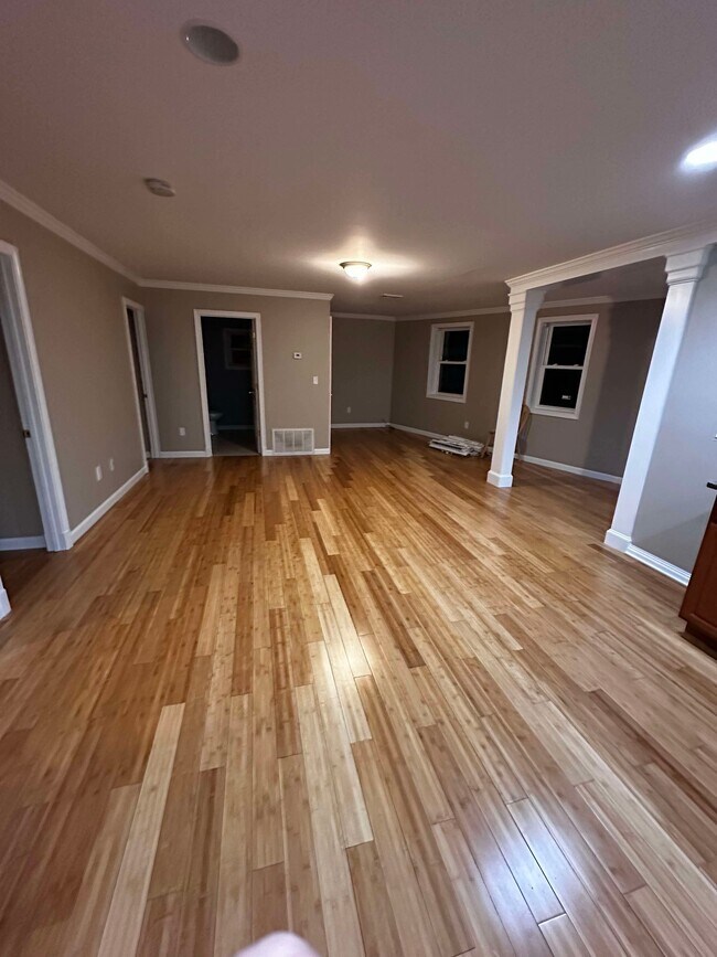 Foto del edificio - 1214 Stafford Rd