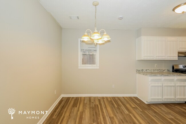 Foto del edificio - 5704 Wesson Dr