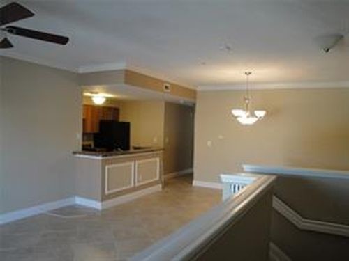 Foto del edificio - 5940 W Sample Rd
