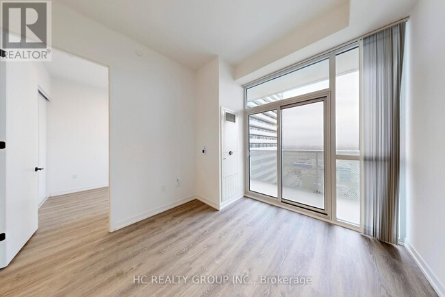 Building Photo - 8 Interchange Wy