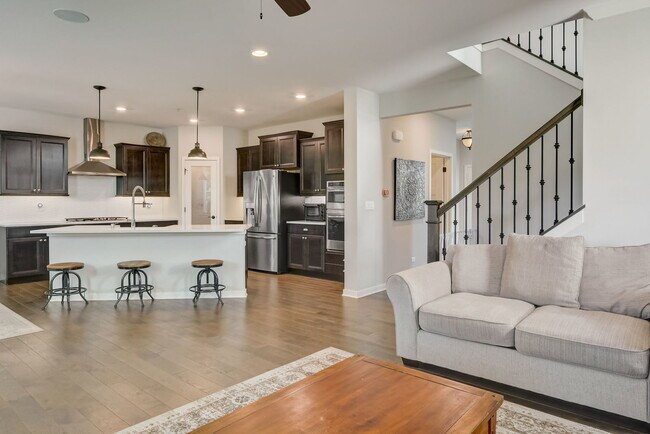 Foto del edificio - 1337 Highpoint Ct