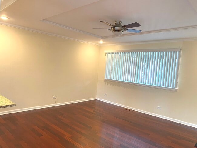 Building Photo - 12 Marquette Pl