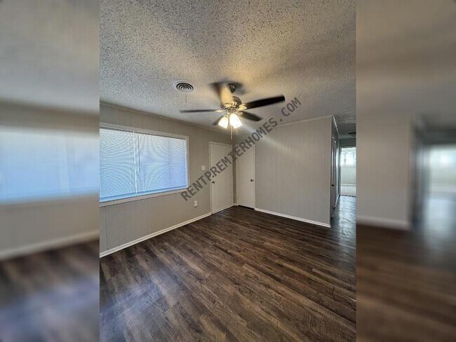 Foto del edificio - 2109 Lookout Ave