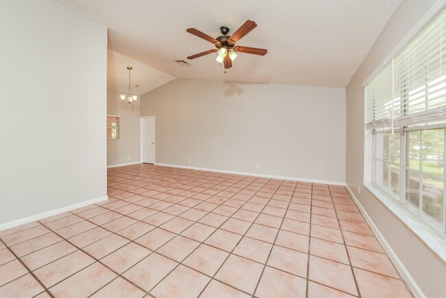 Building Photo - 244 Ponce De Leon St