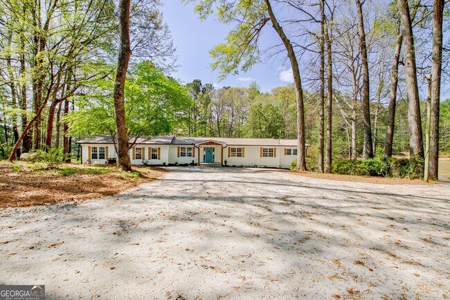 Foto del edificio - 140 Mary Freeman Rd