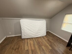 Building Photo - 311 Fountain St