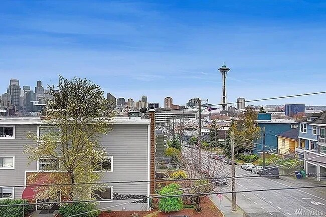 Foto del edificio - 1102 Taylor Ave N