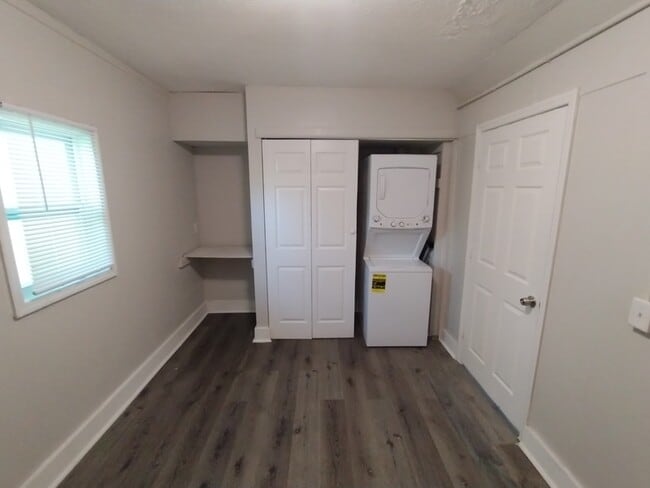 Foto del edificio - 2150 Inwood Terrace