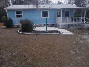 Building Photo - 4085 Pier Station Rd E