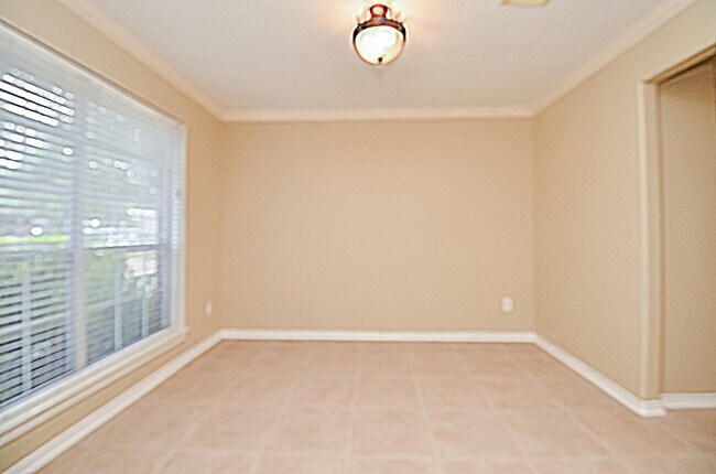 Building Photo - 15323 Ochre Leaf Trail