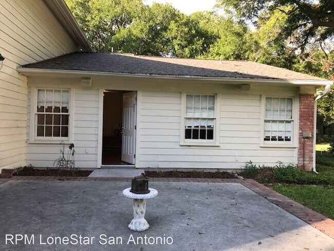 Building Photo - 2 br, 2 bath House - 536 Arlington St Unit B,