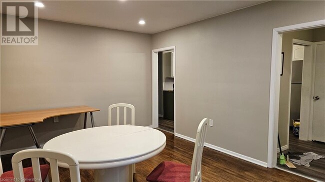 Photo du bâtiment - 77 Blackwood Crescent
