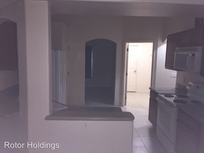 Foto del edificio - 4302 E 5th St