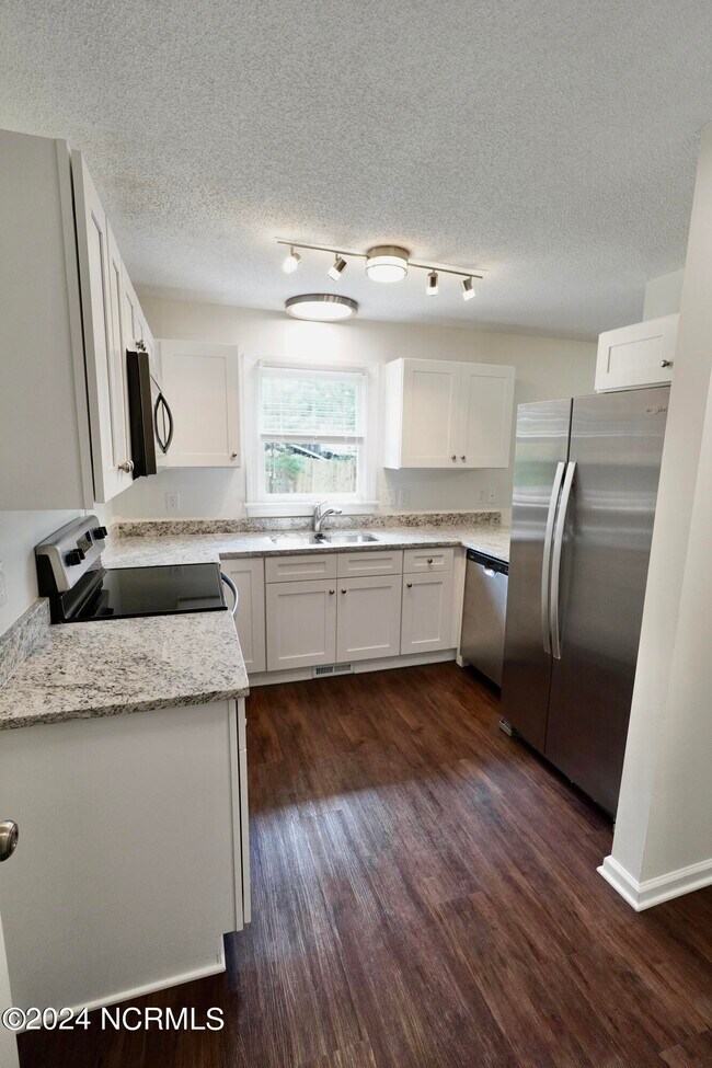 Foto del edificio - 800 Pittsboro St