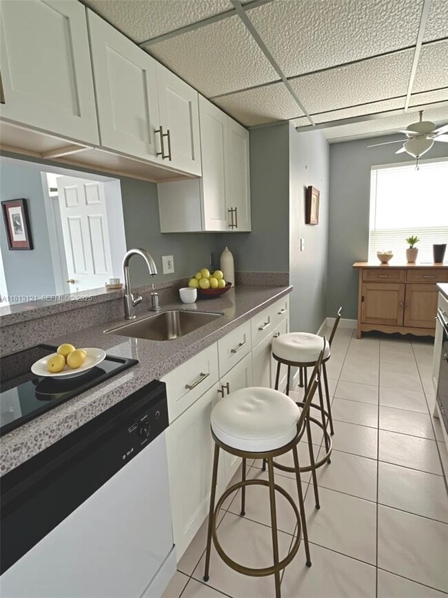 Building Photo - 777 S Federal Hwy