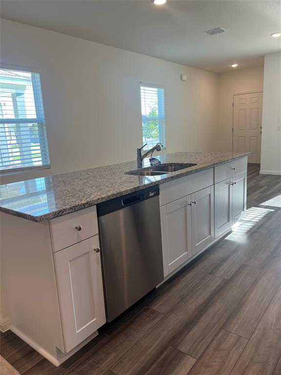 Building Photo - 107 Bridgeview Dr