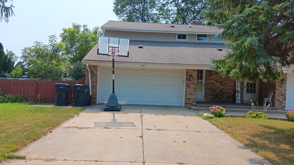 Front of Property - 7901 Daniel Ct