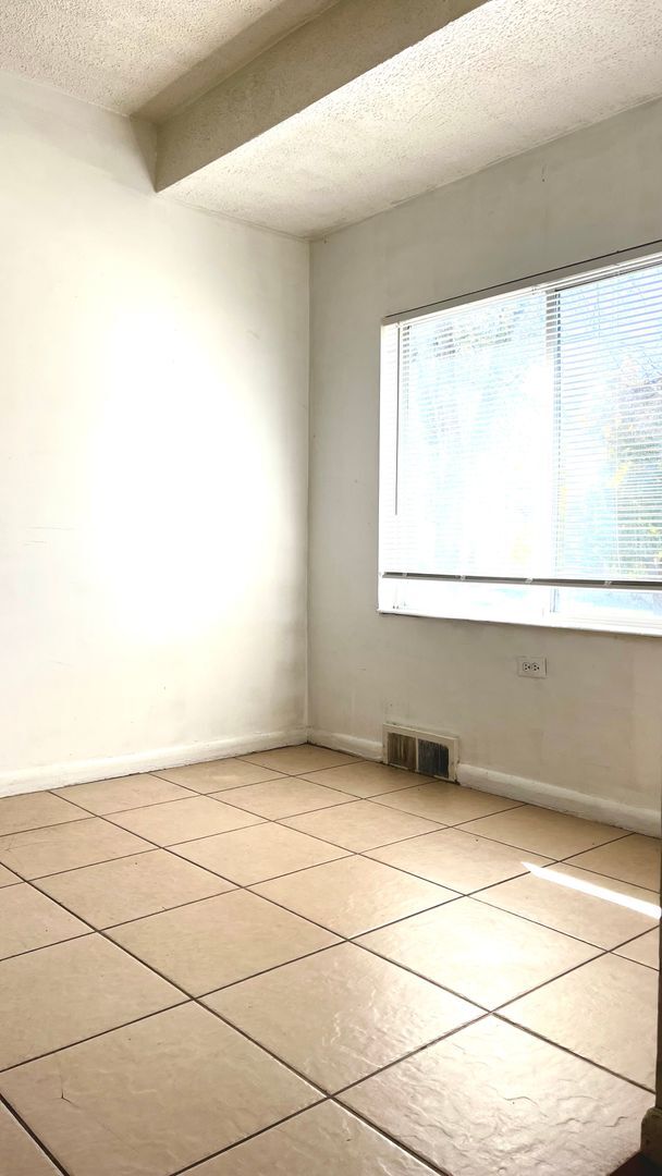 Foto del edificio - 2804 Van Buren Ave