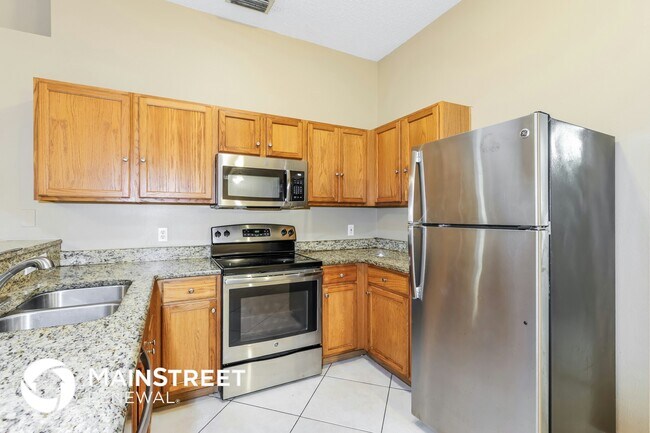 Foto del edificio - 821 Honeysuckle Dr