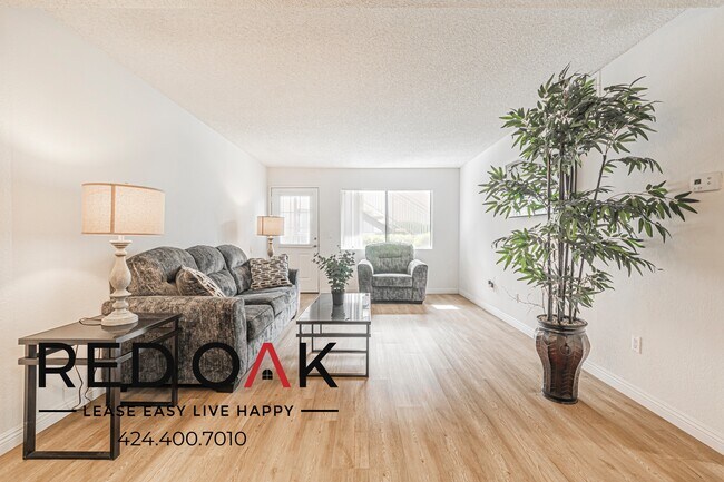 Foto del edificio - 6601 Victoria Ave