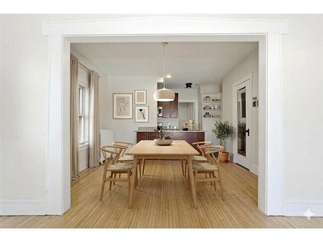 Building Photo - 2881 Irving Ave S