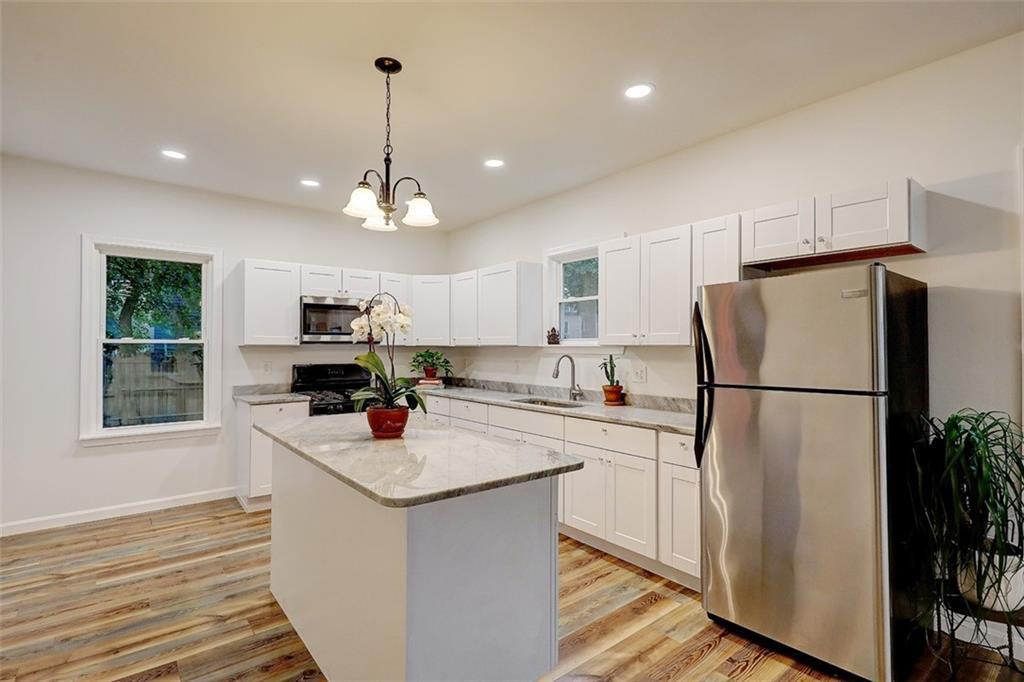 79 Wendell St, Providence, RI 02909 Room for Rent in Providence, RI