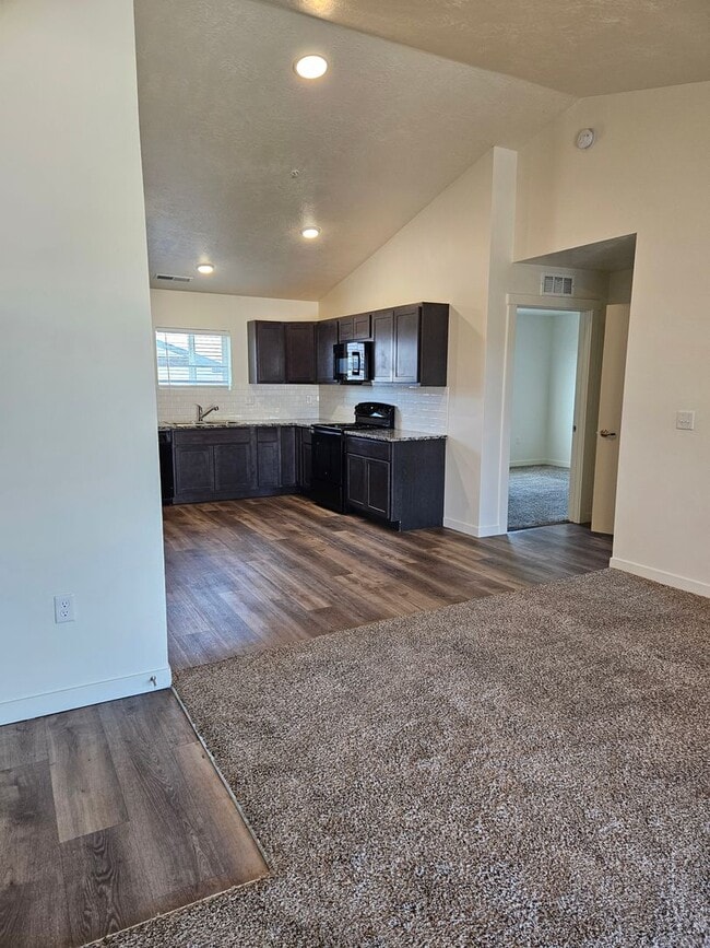 Building Photo - 2707 Blackfoot Ln