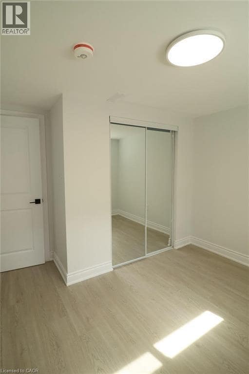 Building Photo - 924 Concession St