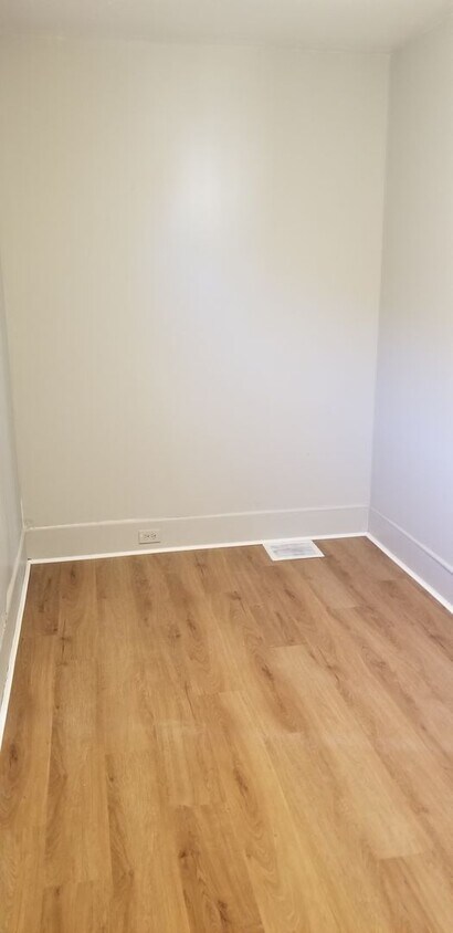 Primary Photo - Clark / Fulton Area - 4 Bedroom Single Fam...